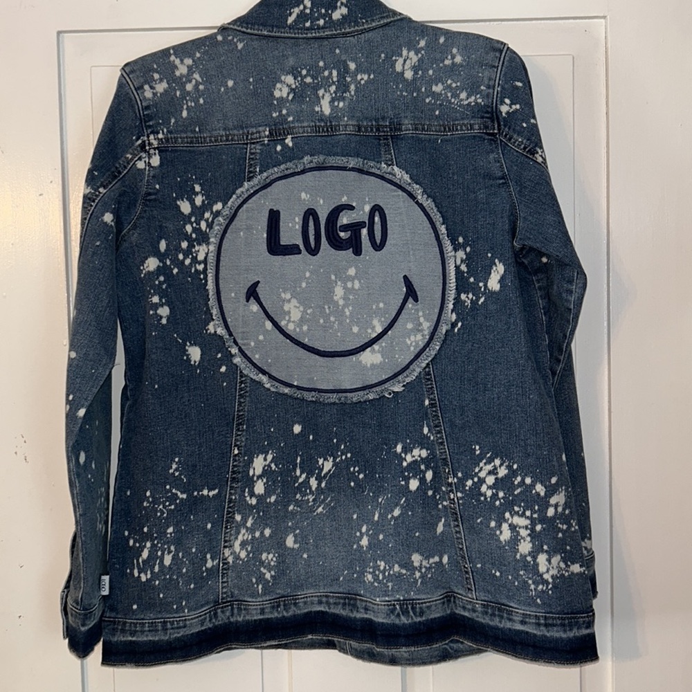 LOGO by Lori Goldstein Blue Splatter Jean Jacket Size 6 smiley face on back